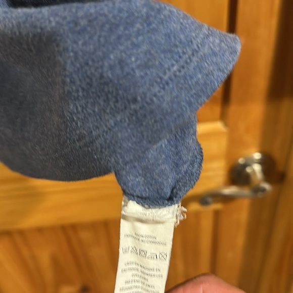 L.L. Bean Blue Insulated Short Sleeve T-Shirt - Picture 4 of 4